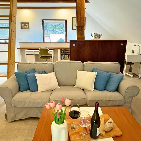 Luxury Near Bled & The Alps 度假居 *