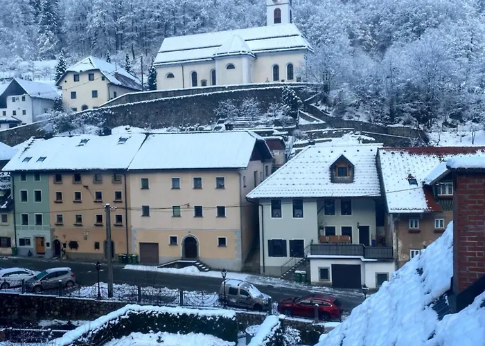 Luxury Near Bled & The Alps 度假居